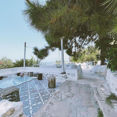 לינה וארוחת בוקר Capo dʼOrlando La Casa Del Nespolo מראה חיצוני תמונה