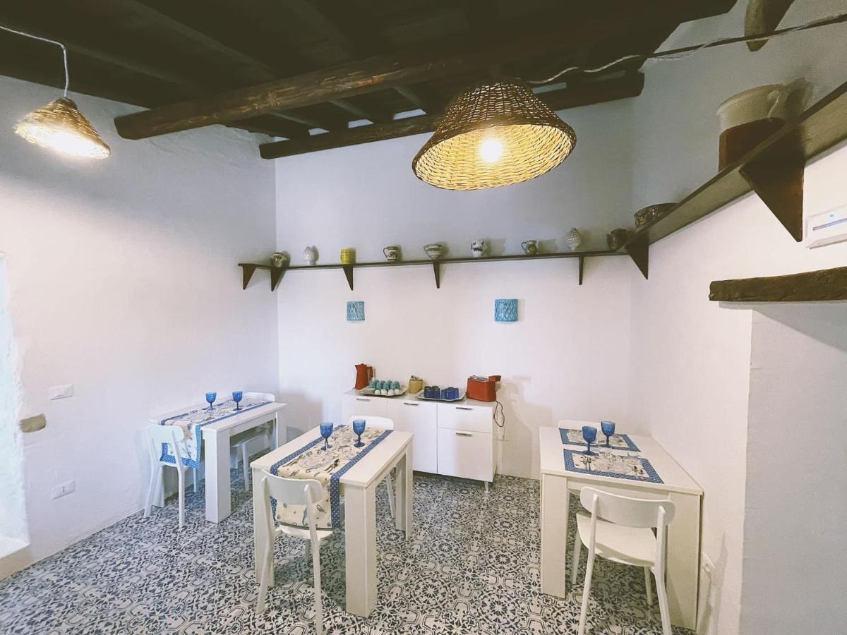 לינה וארוחת בוקר Capo dʼOrlando La Casa Del Nespolo מראה חיצוני תמונה